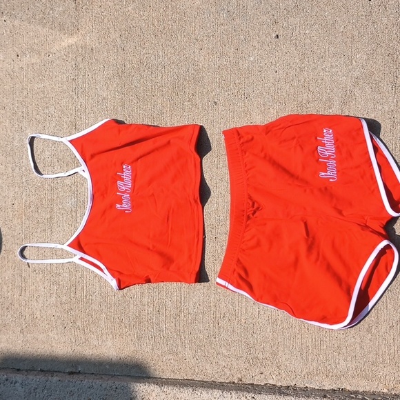 Matching top and short set multiple sizes multiple colors blue and white 1123 - Picture 1 of 3